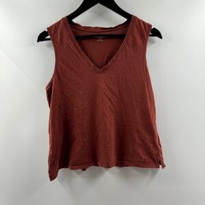 Old Navy Rust Orange Cropped Baby Tee Tank Top V-Neck Size Medium